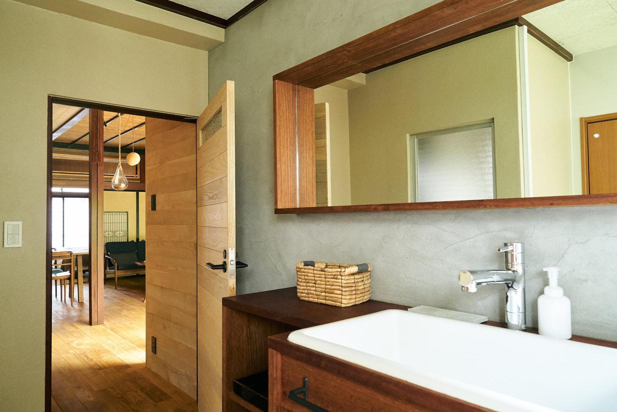 Готель Bed And Craft Nanto Номер фото